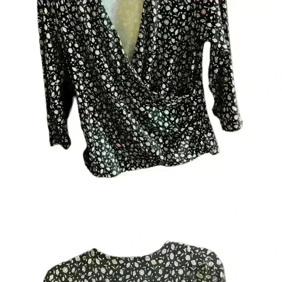 Ann Taylor women’s pull over blouse NWOT size M - Picture 10 of 10